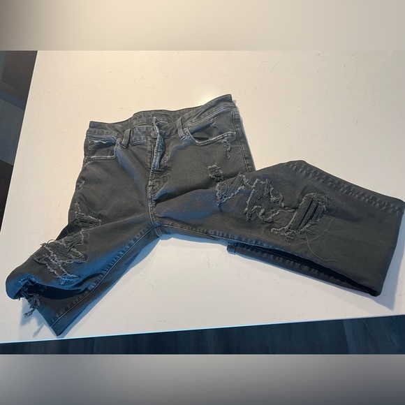 American Eagle Jeans Mens 32x30 Next Level Flex
Slim Gray Med Wash Distressed - Picture 4 of 9